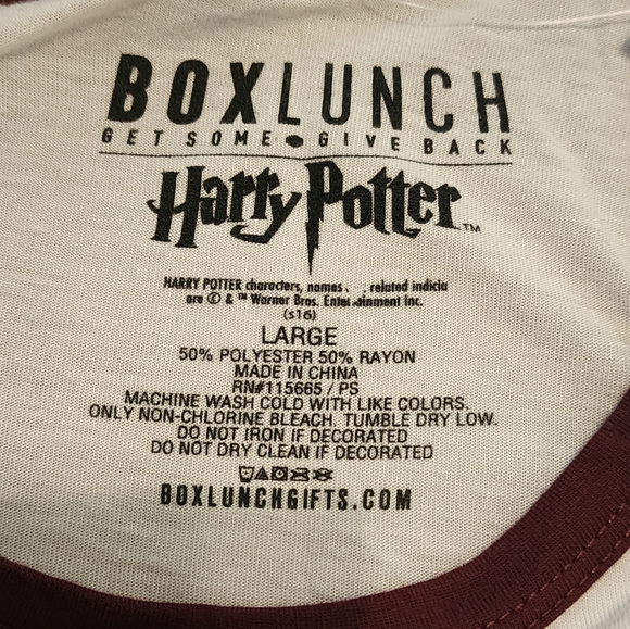 Box Lunch Unisex Harry Potter Baseball T-shirt NWT - Picture 9 of 10